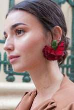 Load image into Gallery viewer, Verbena Clavel Burdeos Earrings
