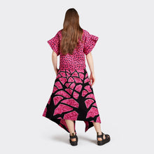 Load image into Gallery viewer, Pareo Skirt Urban Giraffe
