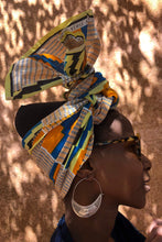 Load image into Gallery viewer, Change silver  Earrings
