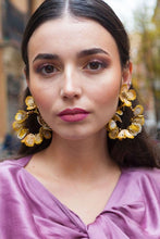 Load image into Gallery viewer, Verbena Jazmin Oro Earrings
