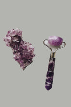 Load image into Gallery viewer, De-Puffing Amethyst Mini Facial Roller
